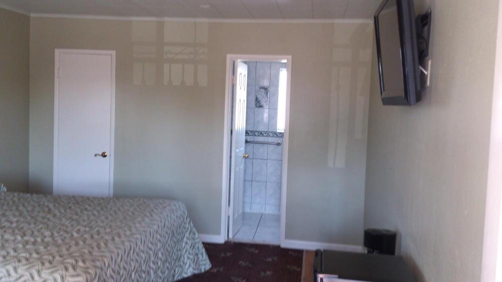 Santa Ana Travel Inn