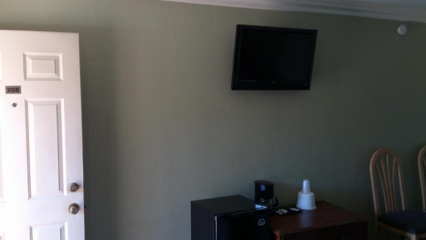 Santa Ana Travel Inn image 19