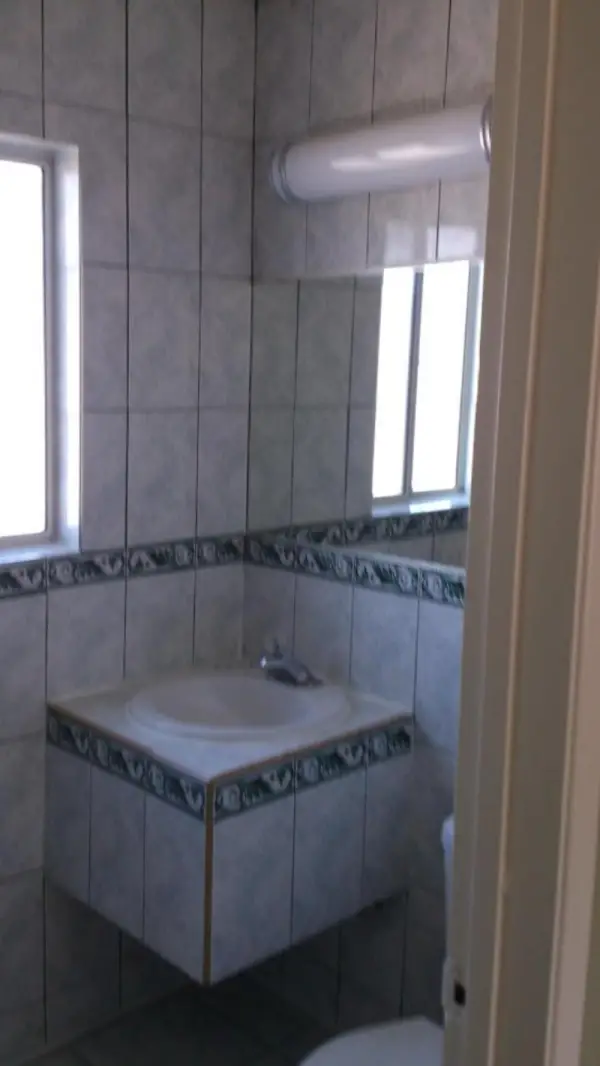 Santa Ana Travel Inn 8